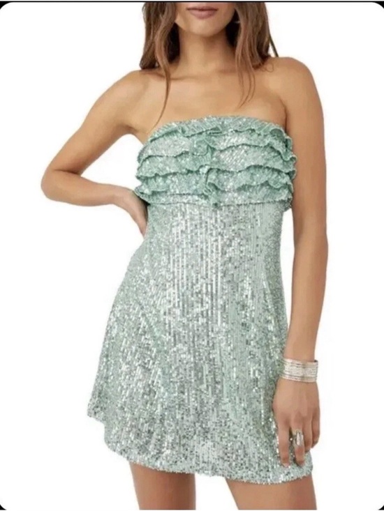 Free People Dresses & Skirts - NWT Free people Frida Sequin Ruffle Strapless Minidress